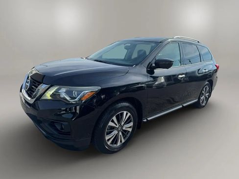 Used 2017 Nissan Pathfinder SL w/ SL Premium Package FWD image 5