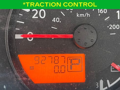 Used 2015 Nissan Xterra S image 17