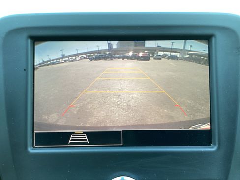 Used 2022 Chevrolet Equinox LT FWD image 19