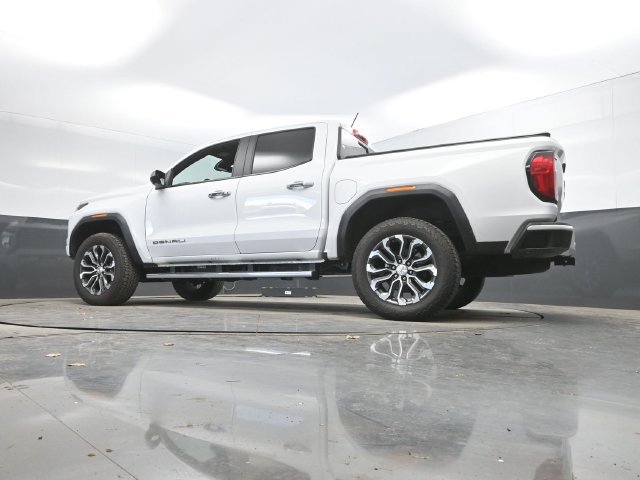 Used 2024 GMC Canyon Denali AWD/4WD image 45