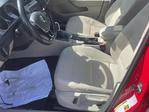 Used 2016 Volkswagen Golf SE FWD image 17