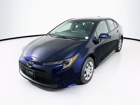 Used 2026 Toyota Corolla LE FWD image 3