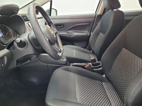 Used 2024 Nissan Versa S FWD image 17