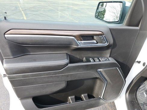 Used 2023 Chevrolet Silverado 1500 LT image 21