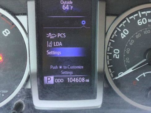 Certified 2019 Toyota Tacoma SR5 image 24