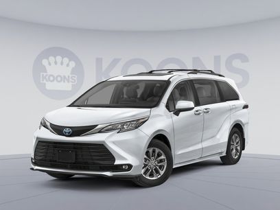 New 2026 Toyota Sienna XLE