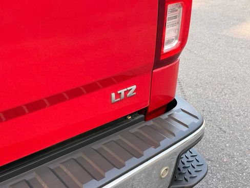 Used 2017 Chevrolet Silverado 1500 LTZ w/ Sport Package AWD/4WD image 12