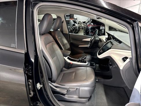 Used 2018 Chevrolet Bolt Premier w/ Driver Confidence II Package FWD image 10