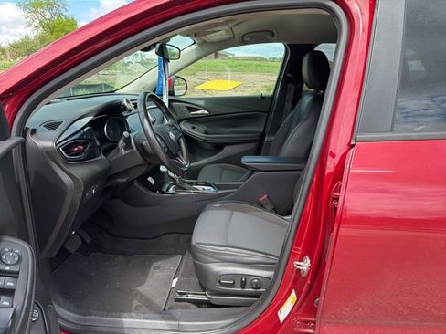 Used 2021 Buick Encore GX Select w/ Sport Touring Package image 10