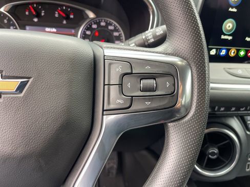 Used 2023 Chevrolet Blazer LT image 17