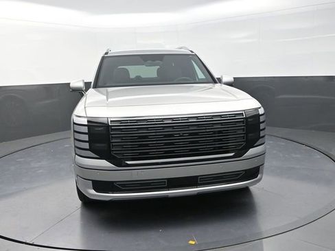 New 2026 Hyundai Palisade Calligraphy FWD image 3