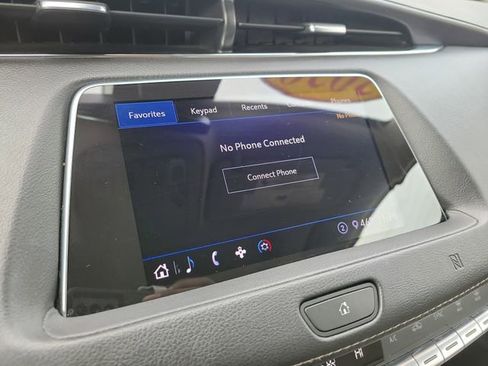 Used 2020 Cadillac XT4 Premium Luxury w/ Technology Package image 27