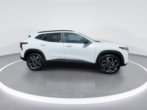 New 2026 Chevrolet Trax RS w/ Driver Confidence Package image 9