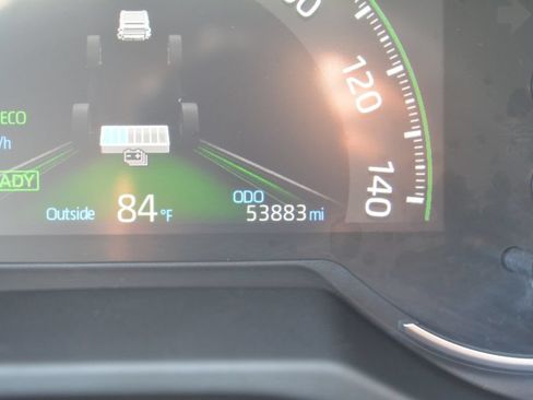 Used 2024 Toyota RAV4 LE AWD/4WD image 13