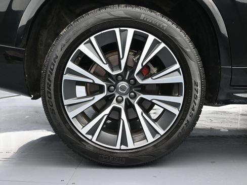 Used 2021 Volvo XC90 T5 Momentum w/ Protection Package Premier FWD image 18