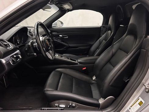 Used 2017 Porsche 718 Boxster S RWD image 12