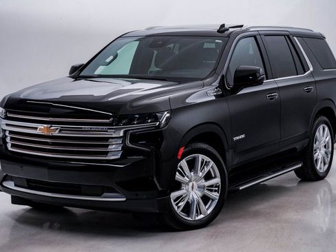 Used 2023 Chevrolet Tahoe High Country w/ Advanced Technology Package image 3