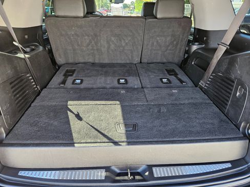 Used 2020 Chevrolet Tahoe LT image 18