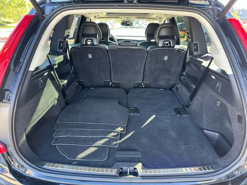 Used 2023 Volvo XC90 B5 Core w/ Climate Package AWD/4WD image 30