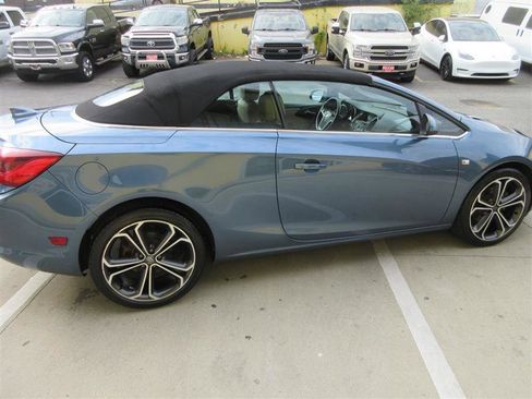 Used 2016 Buick Cascada Premium image 9