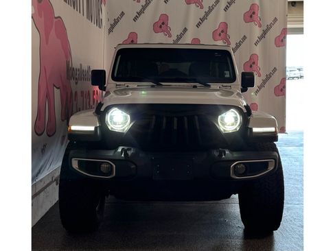 Used 2018 Jeep Wrangler Unlimited Sahara w/ Cold Weather Group AWD/4WD image 5