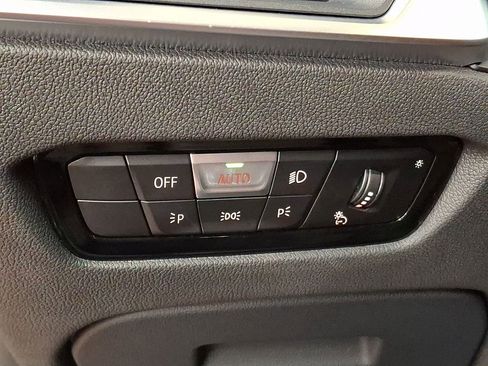 Used 2021 BMW 330i xDrive 330i xDrive image 23