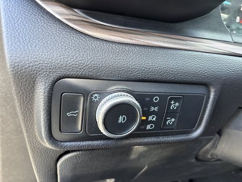 Used 2021 Ford Explorer Limited w/ Equipment Group 301A image 25