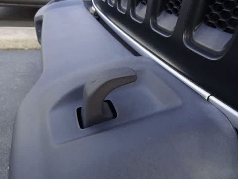 Used 2022 Jeep Wrangler Unlimited Sport AWD/4WD image 19