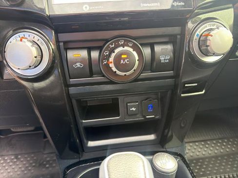 Used 2024 Toyota 4Runner TRD Off-Road Premium w/ Off Road Premium Plus Package AWD/4WD image 29