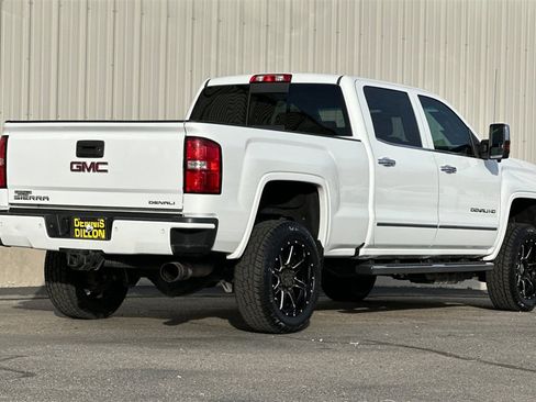 Used 2019 GMC Sierra 2500 Denali w/ Duramax Plus Package image 5