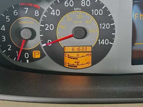 Used 2004 Nissan Quest SL w/ (HTD) 3.5 SL Upgrade Pkg image 18