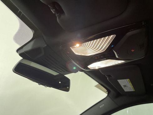 Used 2025 BMW X5 xDrive50e w/ M Sport Package image 20