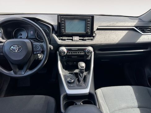 Used 2019 Toyota RAV4 LE w/ Carpet Mat Package image 11