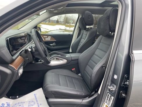 Used 2026 Mercedes-Benz GLS 450 4MATIC image 21