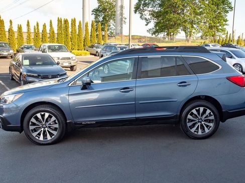 Used 2016 Subaru Outback 3.6R Limited AWD/4WD image 8