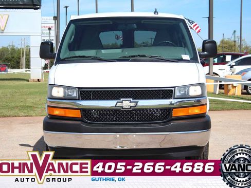 Used 2017 Chevrolet Express 2500 LT w/ LT Preferred Equipment Group image 2