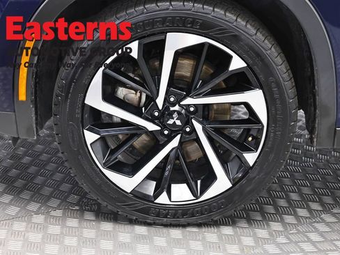 Used 2024 Mitsubishi Outlander SE FWD image 37
