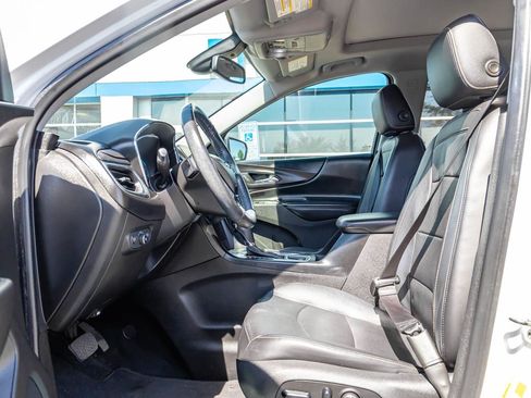 Used 2018 Chevrolet Equinox Premier FWD image 8
