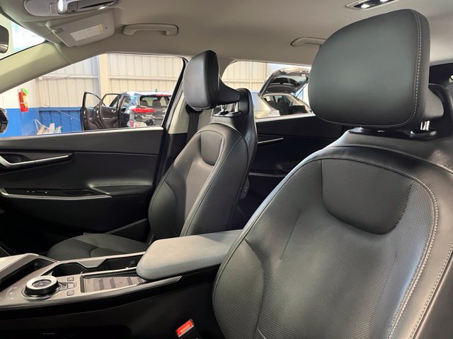Used 2023 Kia EV6 Wind w/ Wind Technology Package RWD image 23