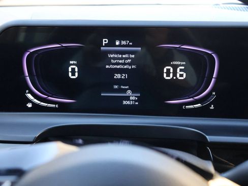 Used 2025 Kia Seltos S FWD image 14