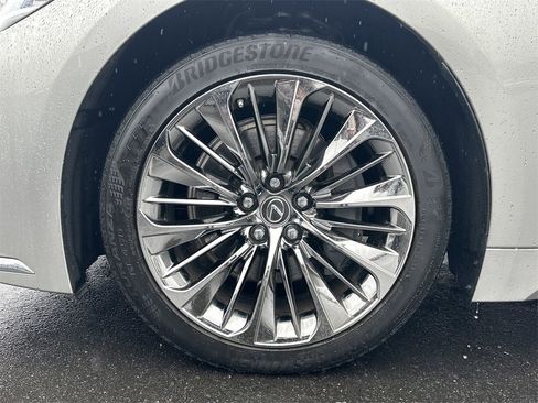 Used 2022 Lexus LS 500 AWD image 14