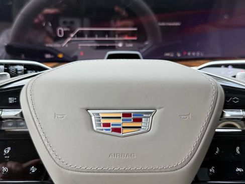 New 2026 Cadillac Escalade Platinum Sport w/ LPO, ONYX Package AWD/4WD image 25