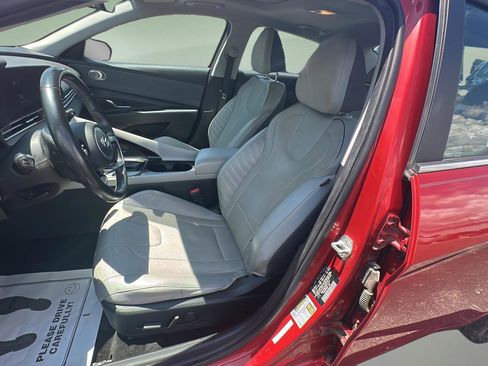 Used 2021 Hyundai Elantra Limited FWD image 17