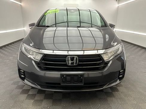 Used 2022 Honda Odyssey Touring image 2