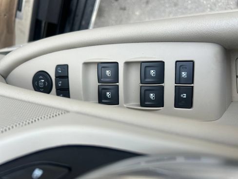 Used 2020 Cadillac Escalade Luxury AWD/4WD image 11