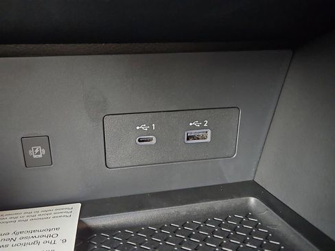 New 2025 Nissan Pathfinder SL w/ Black Appearance Package image 18