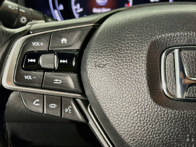 Used 2021 Honda Accord Touring image 11