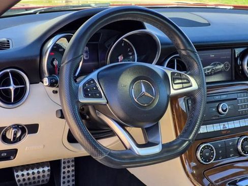 Used 2018 Mercedes-Benz SLC 300 image 19