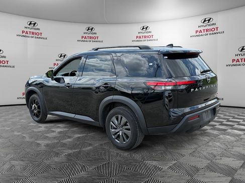 Used 2024 Nissan Pathfinder SV AWD/4WD image 5