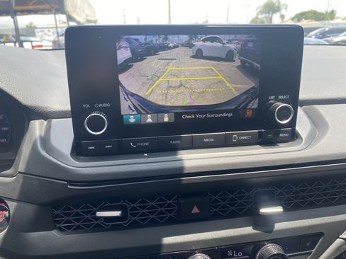 Used 2025 Honda Accord SE image 19
